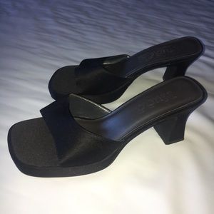 Black Sandals by Mudd